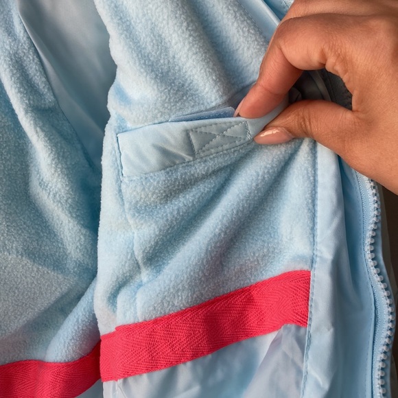 All in motion Blue puffer jacket - Picture 7 of 11